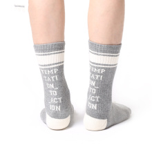 Mignon Teen Girls Characon Design Funny Girls Femme Custom Wholesale Fashion Happy chaussettes